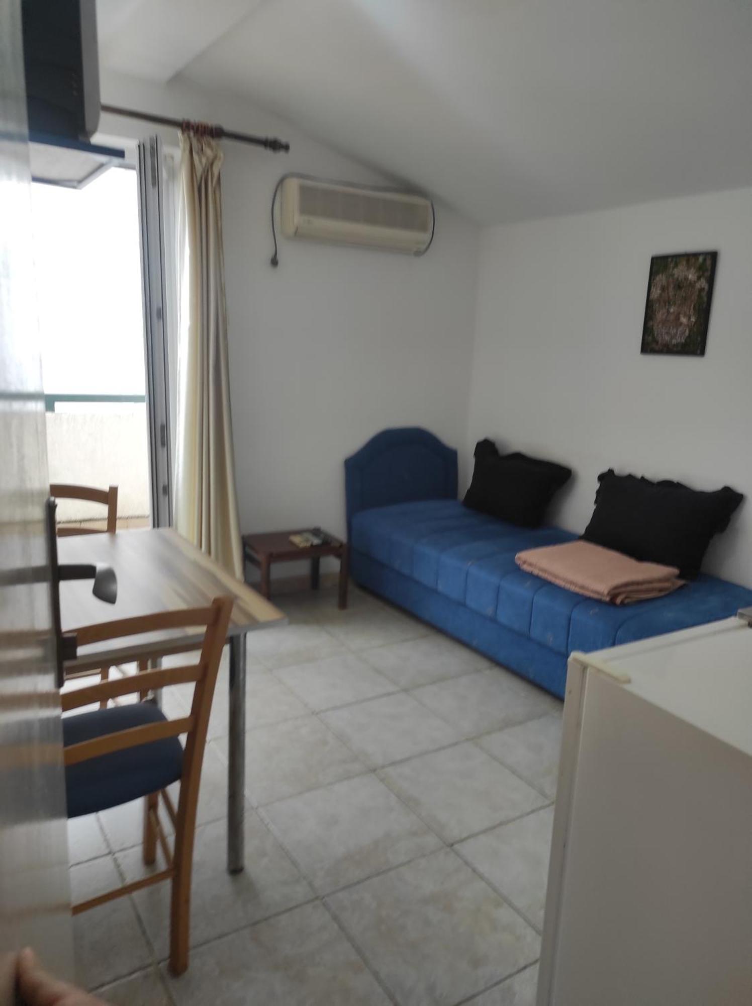 Apartments And Room Mv Petrovac na moru Exterior foto